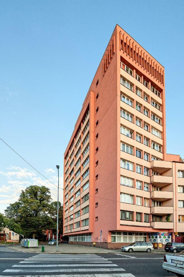8 Pietro Ul Wielkopolska * Szczecin